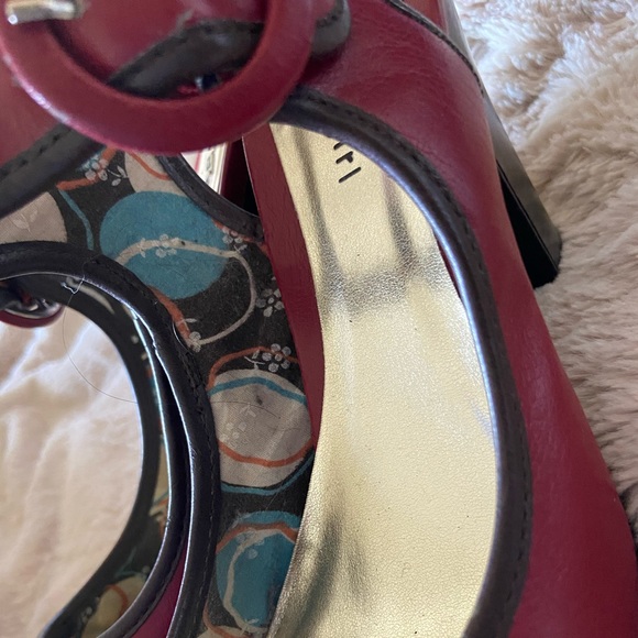 Vintage Steve Madden Pumps Cherry Red Chunky Heel - Picture 7 of 13